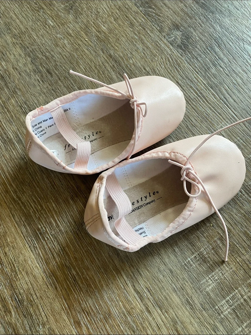 Danskin Freestyle Kids Sz 9 Ballet Flats - Pale Pink